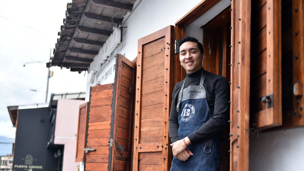 ¿Sabías que Ecuador produce café de alta calidad? Martín Guayasamín lo demuestra en torneos internacionales