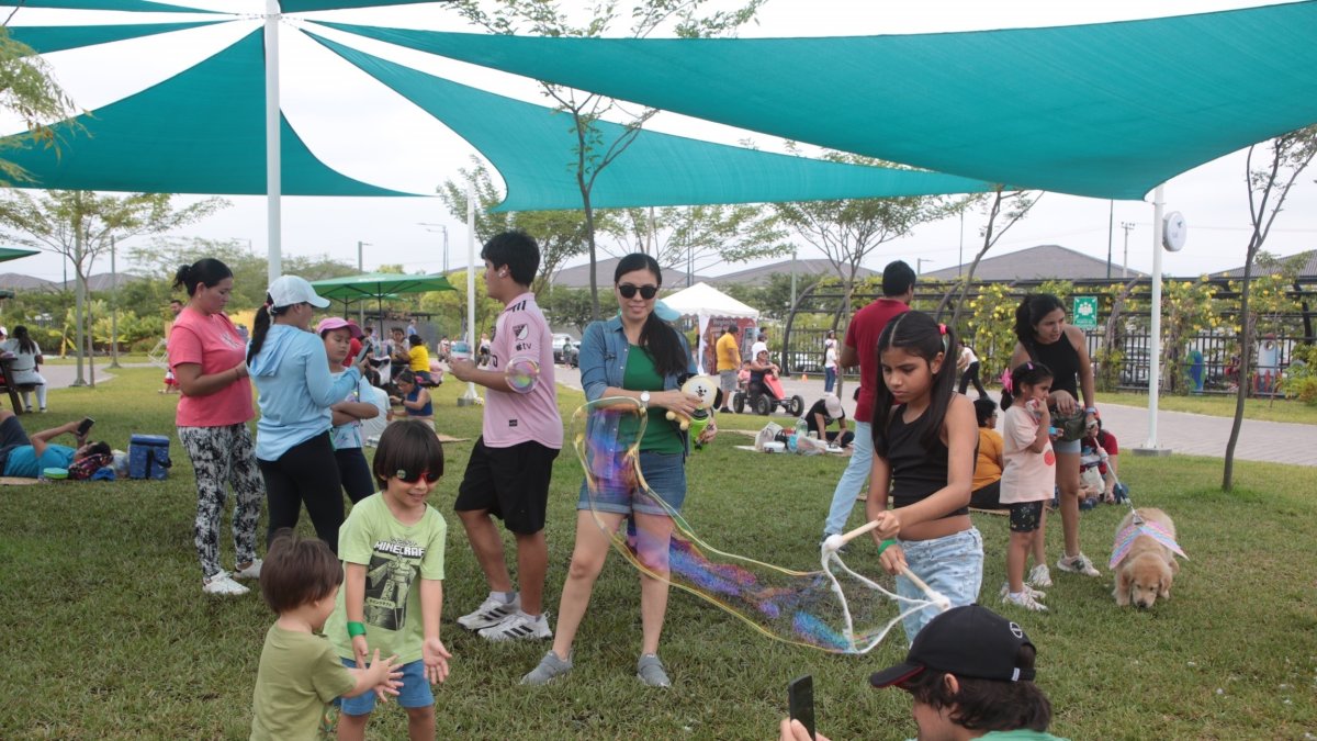 El evento gratuito reunió a cientos de familias, locales y turistas.