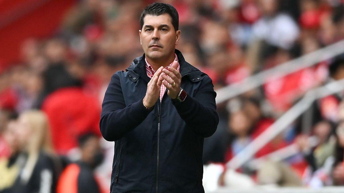 Ismael Rescalvo en 2025 comenzó a dirigir a Deportes Tolima de Colombia