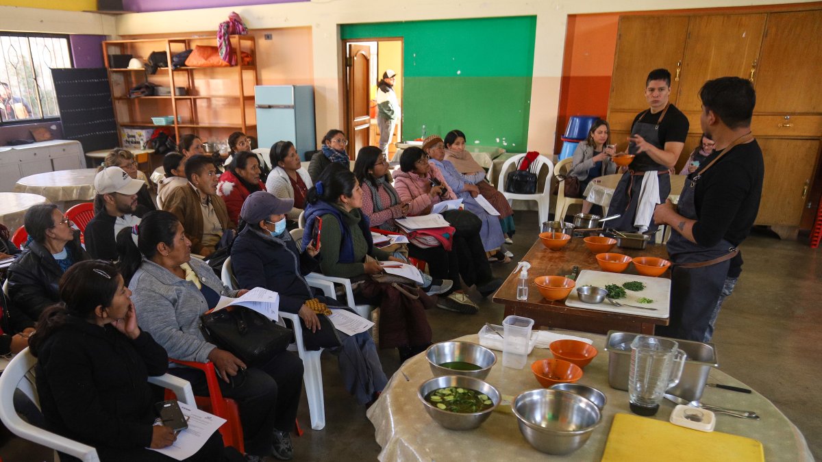 'Tukuy', el programa para llevar la cocina óptima de Perú a comedores populares de Bolivia