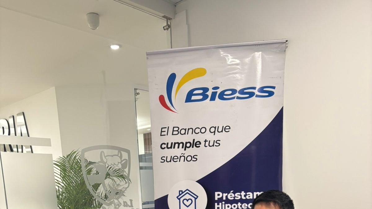 A través de la plataforma online, el BIESS entrega créditos quirografario de hasta 37.000 dólares a afiliados y jubilados