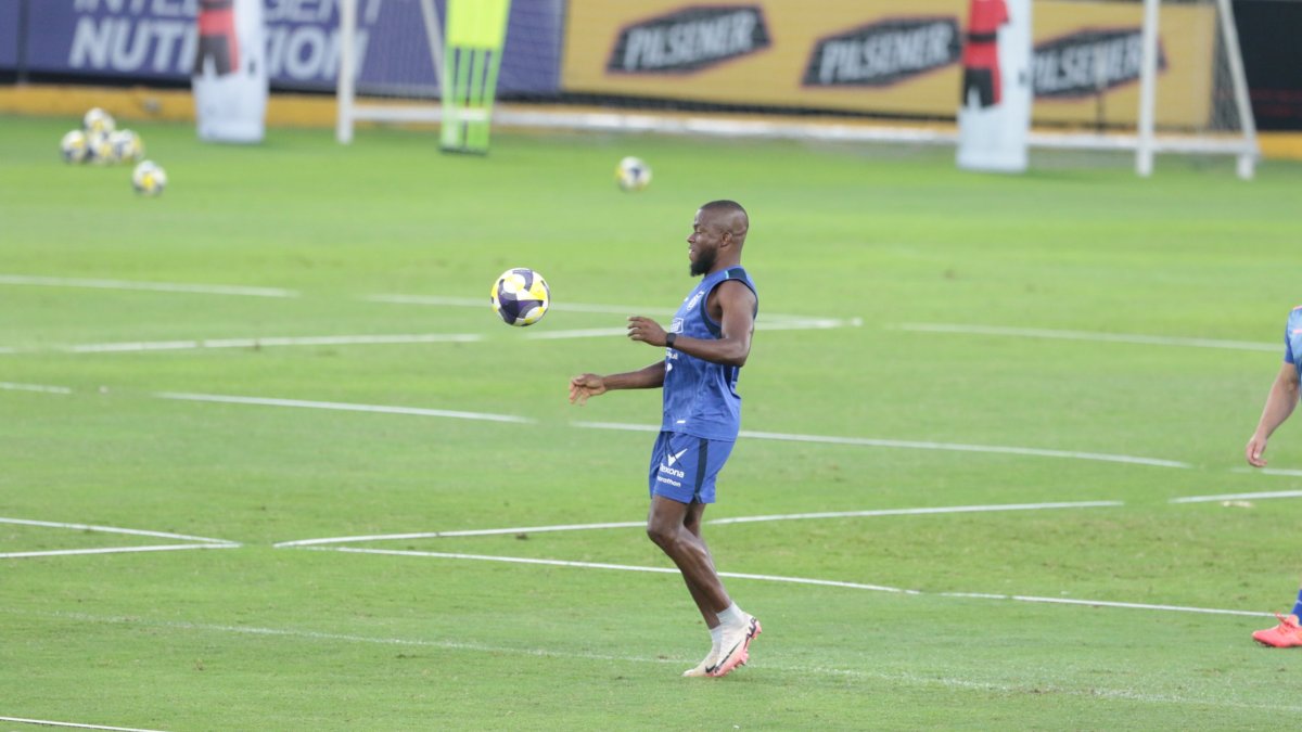 Enner Valencia sí formará parte de la Tri ante Perú. Estaba lesionado.