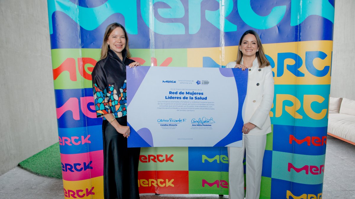 Catalina Ricaurte, Gerente General de Merck para Colombia y Ecuador; y Ana María Pesantes, Secretaria Técnica de la Iniciativa de Paridad de Género Ecuador