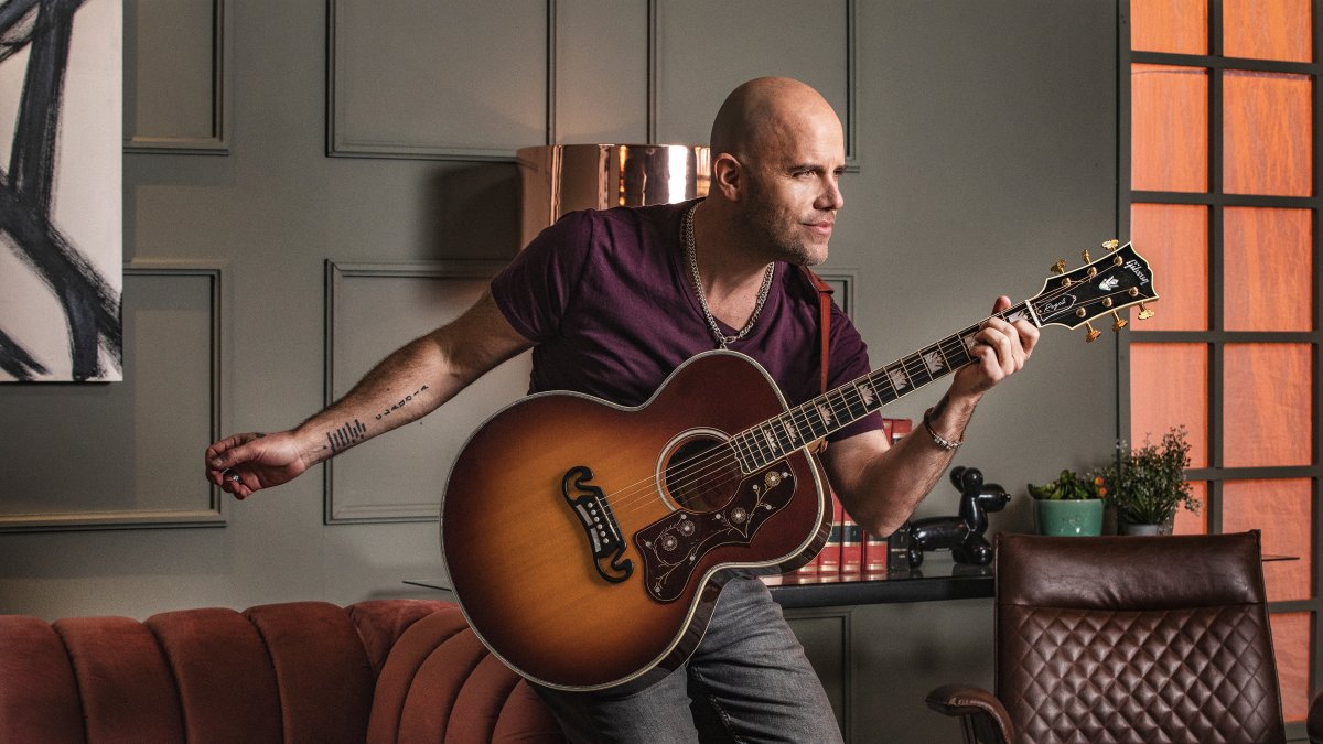 A fines de 2024, el músico detuvo su gira por un imprevisto quebranto de salud que lo mantuvo lejos de los escenarios hasta abril de este año