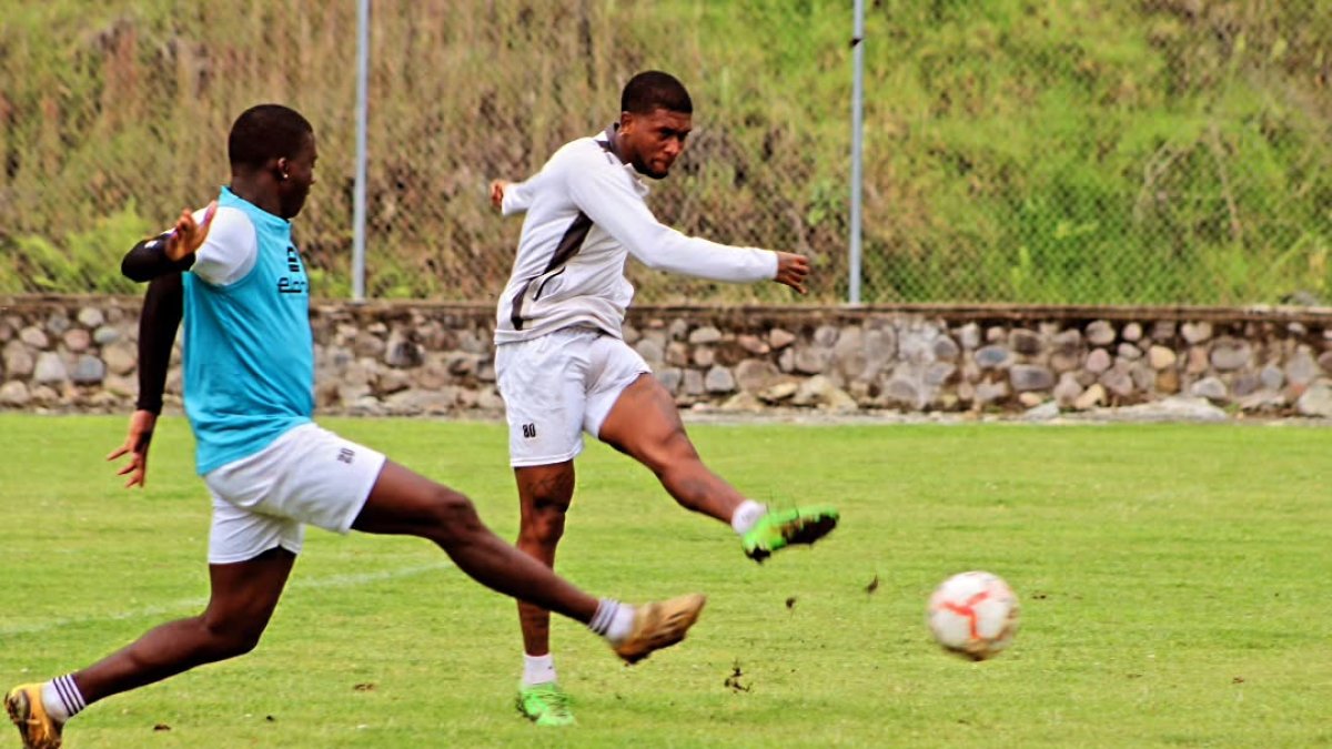 Kevin Arroyo, mediocampista del Gualaceo que no pudo vincularse al Emelec.