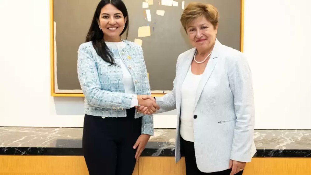 Sariha Moya, ministra de Economía de Ecuador, mantuvo reuniones en Washington con líderes del FMI.
