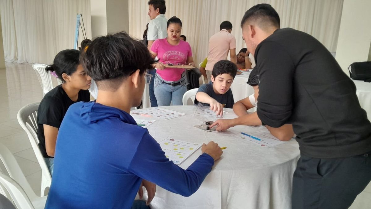 ONG. La Fundación Sendero Azul ayuda a través de programas de educación a jóvenes con autismo.