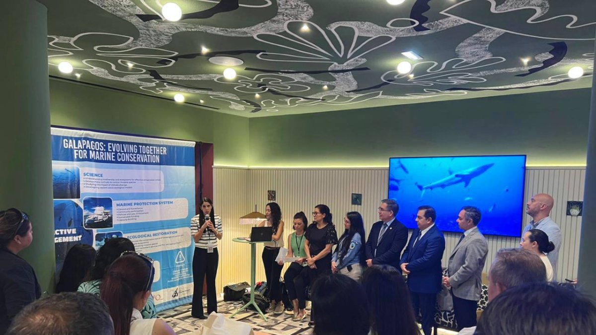 Ecuador liderando un el diálogo sobre el cuidado y conservación de las Islas Galápagos.