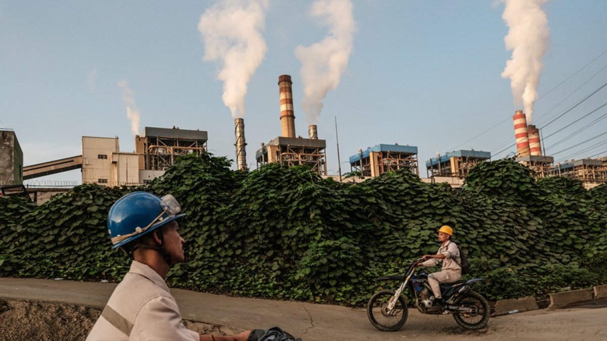 Parque Industrial Weda Bay (WBIP), un importante centro de procesamiento y fundición de níquel, en Lelilef Sawai, Halmahera Central, Maluku del Norte.