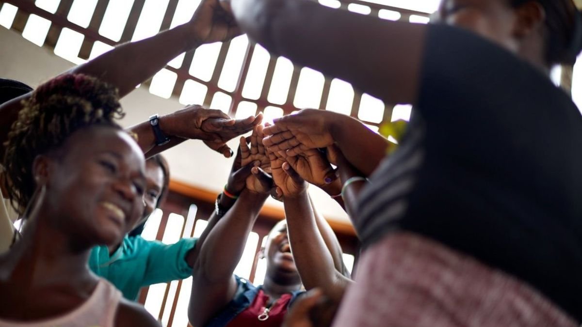 Aldea no solo interviene en lo social y territorial, su apuesta educativa incluye la formación en derechos colectivos, género e interculturalidad.