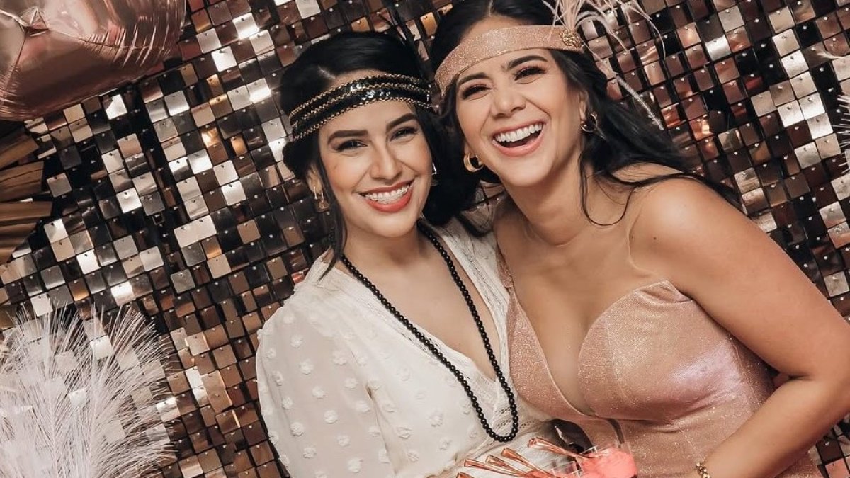 Con su hermana Iesmín, quien falleció por complicaciones con el cáncer.