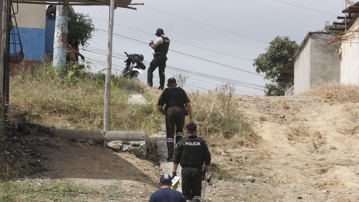 Los cuerpos de las víctimas fueron abandonados en la cooperativa Cumbres de la Balerio, en el noroeste de Guayaquil.