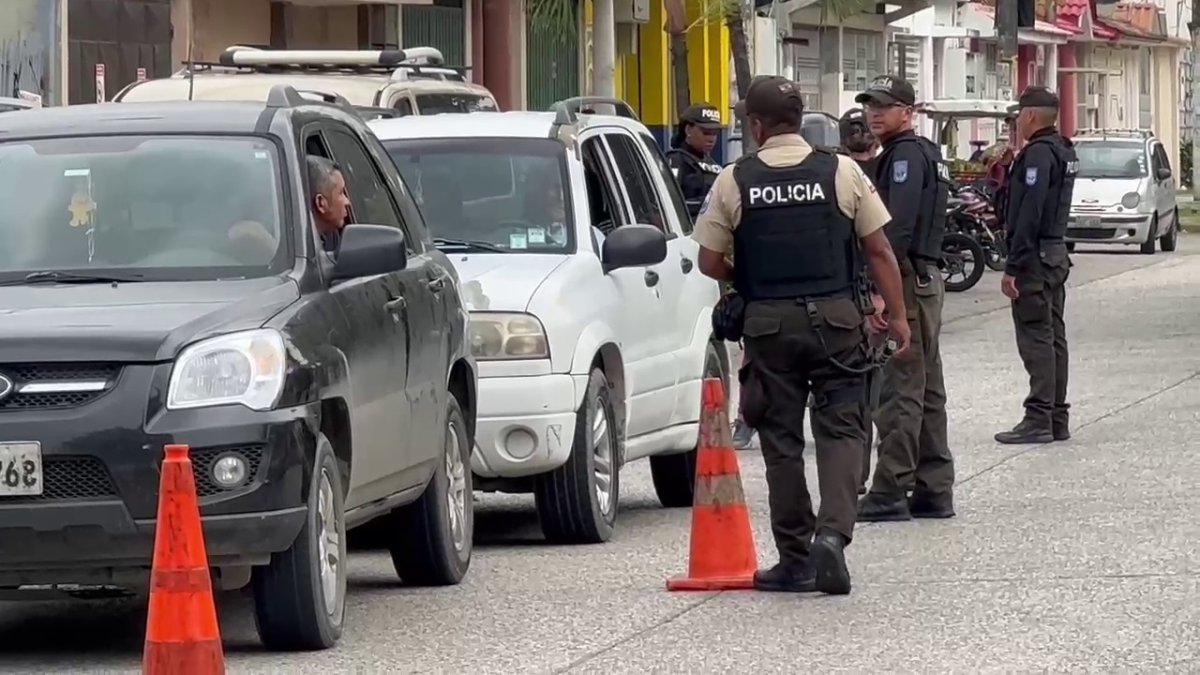 La Policía Nacional realiza operativos en Samanes, zona golpeada por las extorsiones.