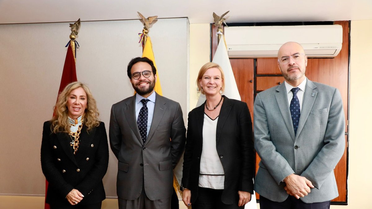 El IESS y el PNUD trabajan en una reingeniería para transformar la atención y gestión institucional