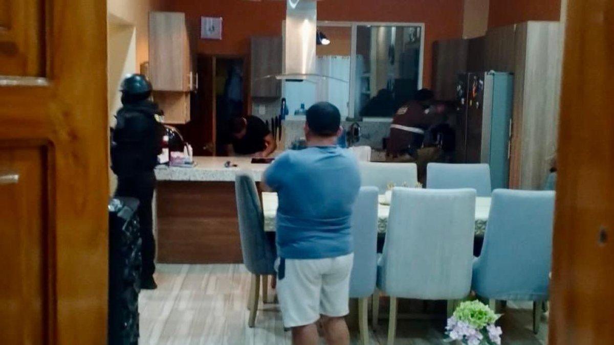 Los operativos se realizaron de forma simultánea en oficinas y domicilios de funcionarios judiciales