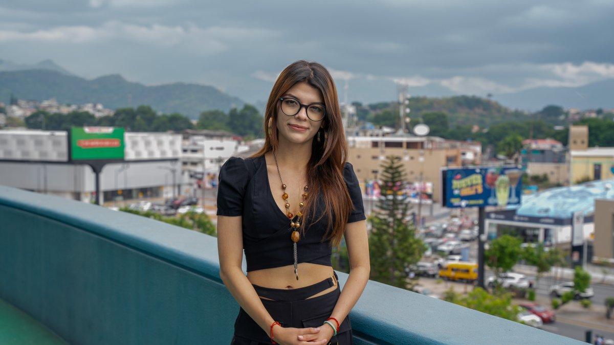 Estudios. Ayala cursa el quinto semestre de su carrera de Ingeniería en Ciencias de la Computación.