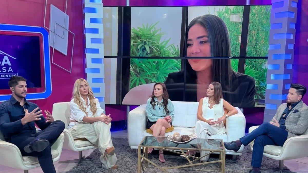 Renier Izquierdo, Jasú, Silvana Torres, Wendy Rosillo y Jorge Heredia. En el fondo la imagen de Michela.