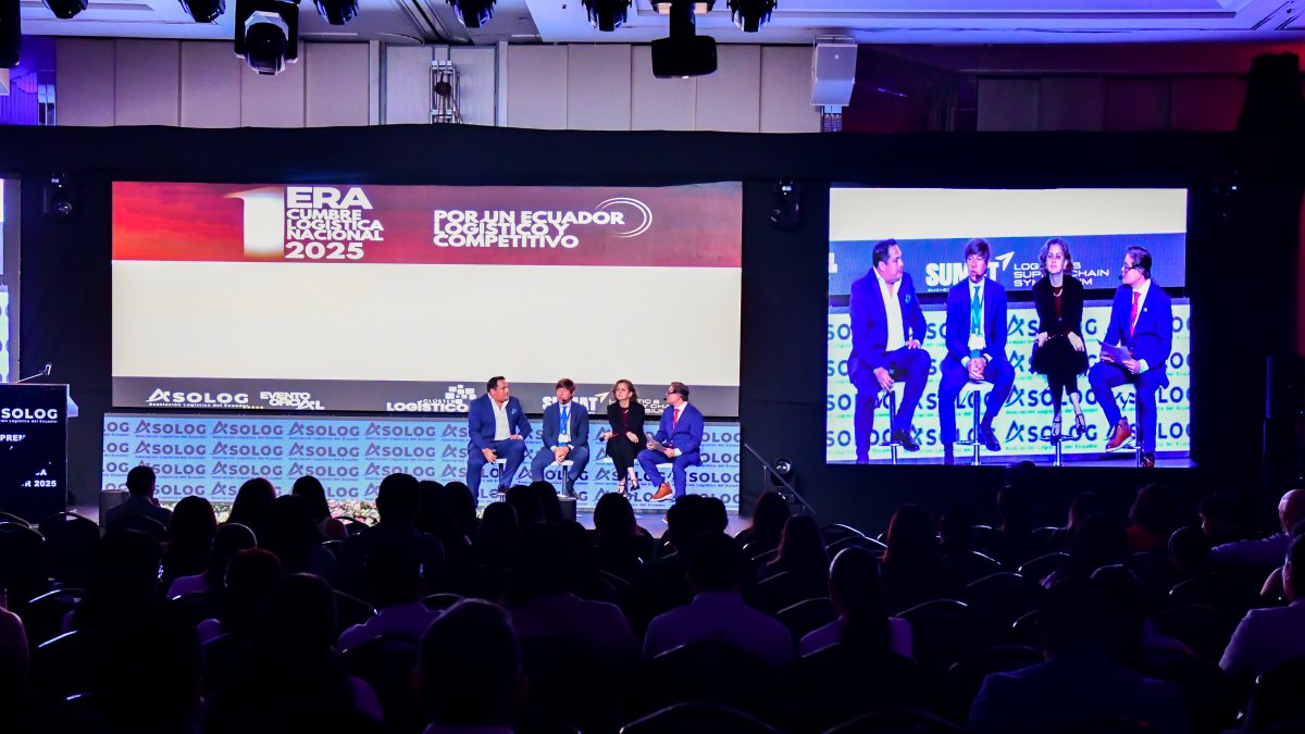 Empresarios logísticos y expertos internacionales debatieron sobre innovación, tecnología y sostenibilidad en la Cumbre ASOLOG 2025