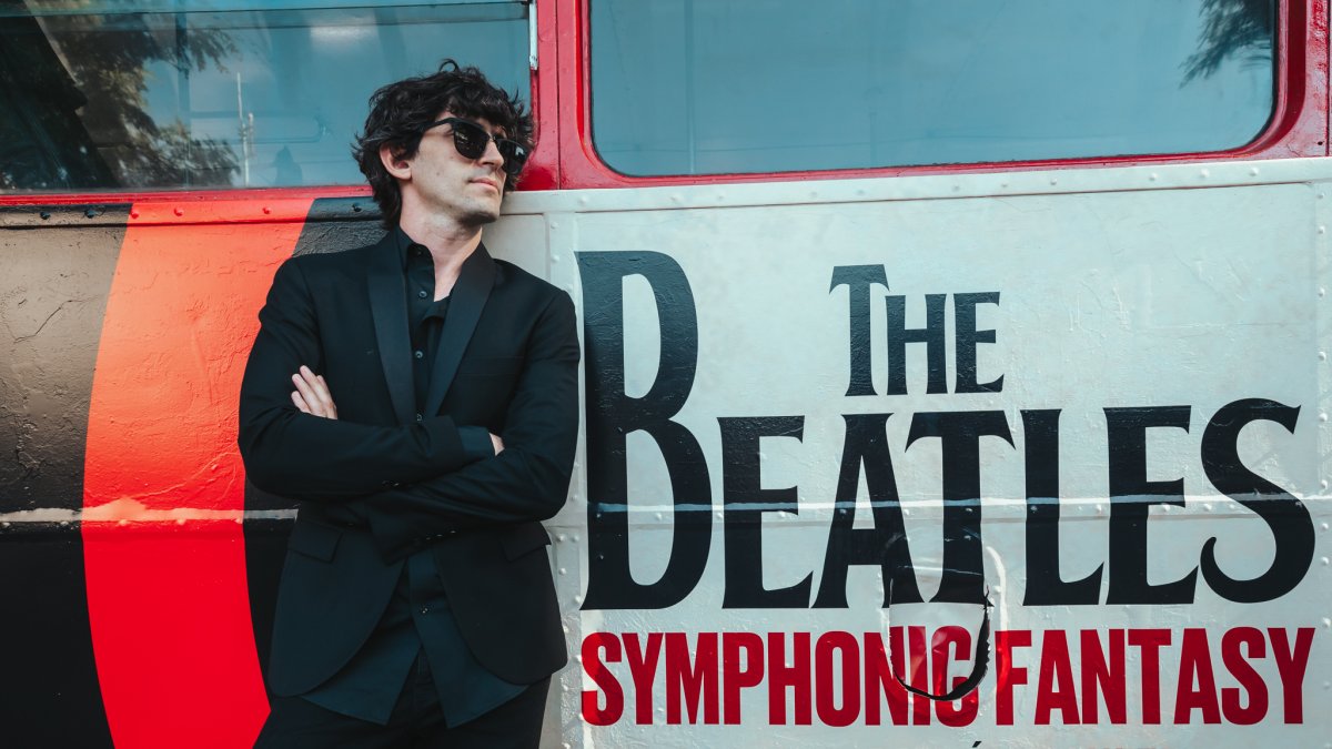 Damián Mahler es un compositor, productor musical y director de orquesta argentino.