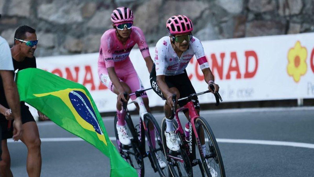 Richard Carapaz e Isaac Del Toro protagonizaron una disputa permanente en el Giro de Italia 2025.