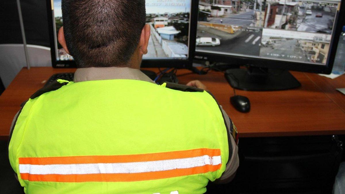 Las disposiciones para interceptar comunicaciones y correspondencia sin autorización judicial son dos de los puntos cuestionados de la Ley de Inteligencia.