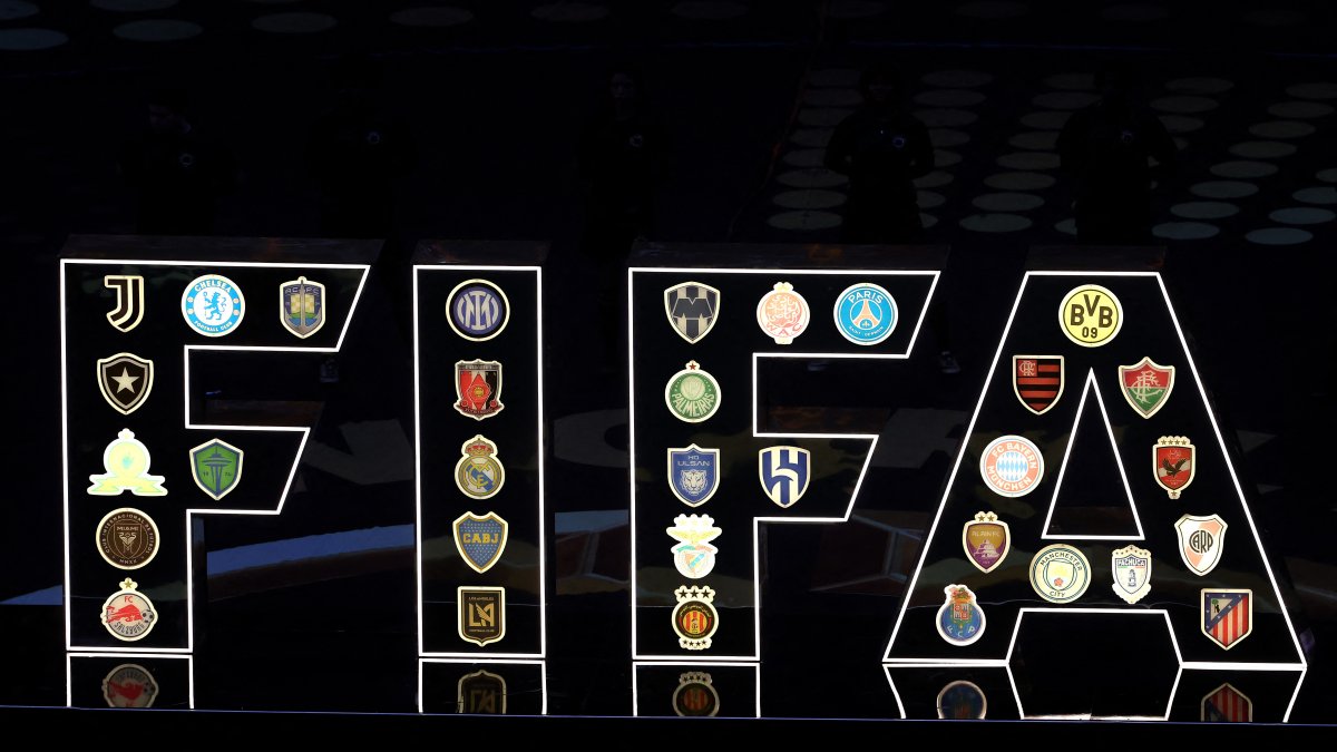 Vista detallada de la FIFA con los clubes participantes.