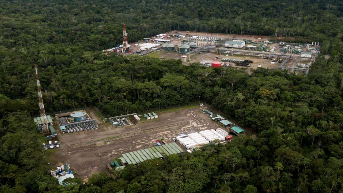 Protesta indígena: líderes amazónicos exigen a California revisar el origen de su petróleo y proteger la selva ecuatoriana