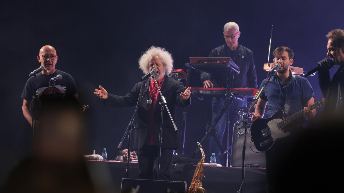 La afamada agrupación argentina dio conciertos en Quito y Cuenca, interpretando sus mejores éxitos.