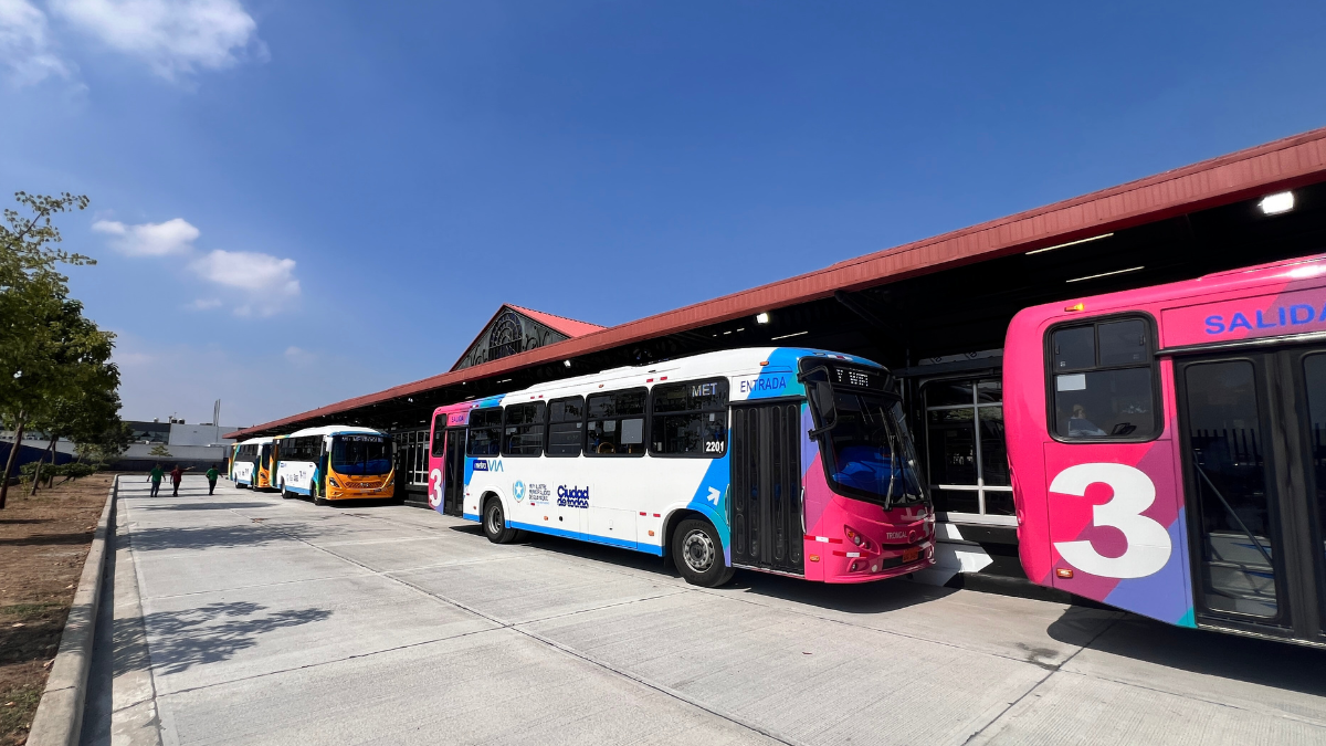 Aquiles Álvarez inaugura la Troncal 4 y además dará un informe de gestión.