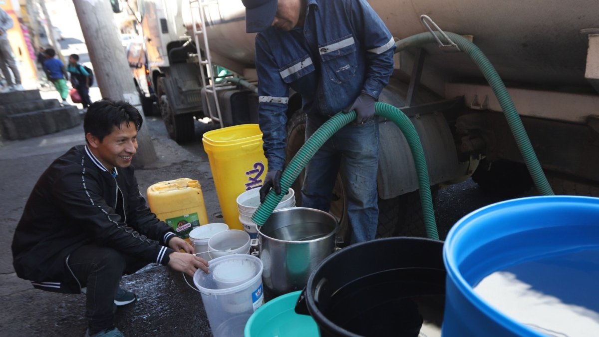 Los cortes de agua masivos ocurren a semana seguida en Quito. El pasado jueves también hubo suspensión del servicio en el sur de Quito.