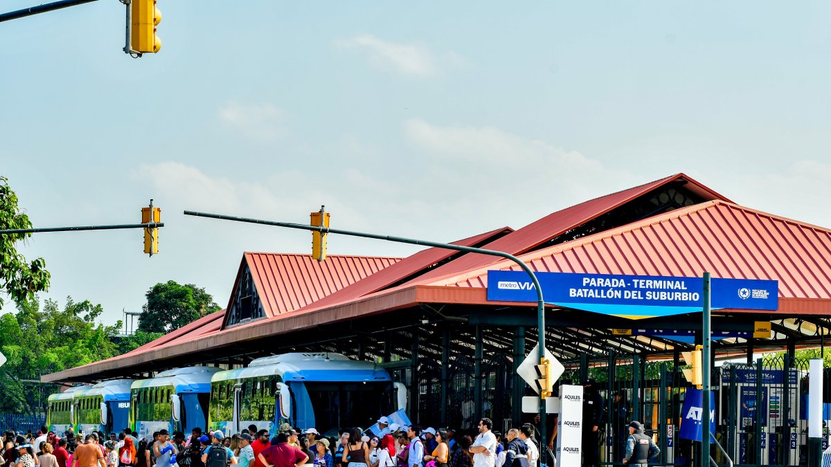 Operatividad. Este 23 de junio empezaron a circular los primeros buses. No se cobró el pasaje por ser el día de la inauguración.