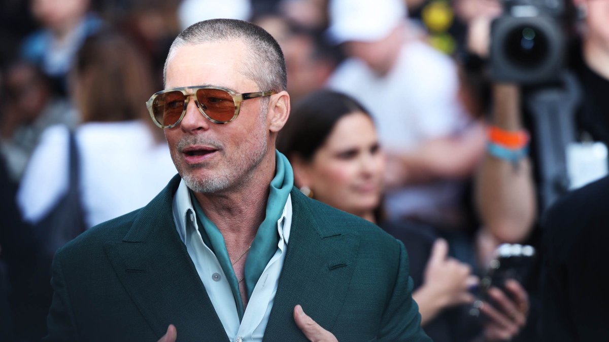 El actor estadounidense Brad Pitt, miembro del elenco de 'F1: The movie', asiste al estreno europeo  en Cineworld, Leicester Square, en Londres, Gran Bretaña, el 23 de junio de 2025.