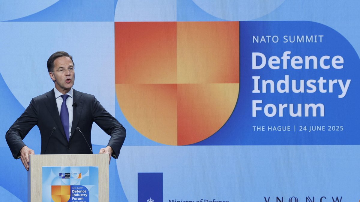 El secretario general de la OTAN, Mark Rutte durante el discurso inaugural de la Cumbre de la OTAN celebrada en La Haya.