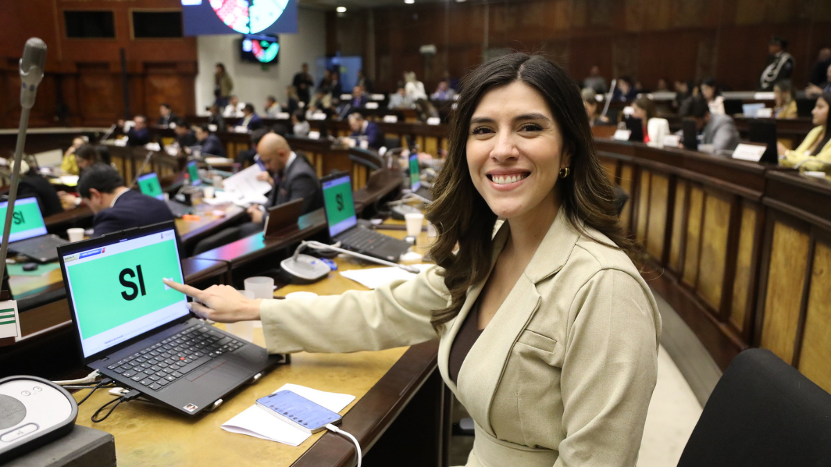 Valentina Centeno mocionó la aprobación de texto íntegro del proyecto de Ley de Integridad Pública, con los cambios aprobados por el Pleno de la Asamblea Nacional.
