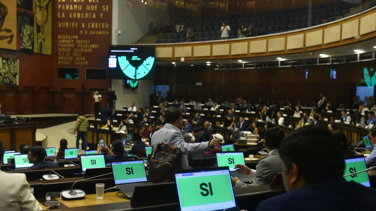 El texto final de la Ley de Integridad Pública fue aprobada con 84 votos.