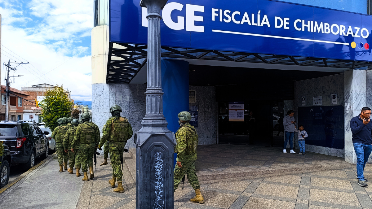 La Fiscalía recibió a cuatro implicados en el atentado.