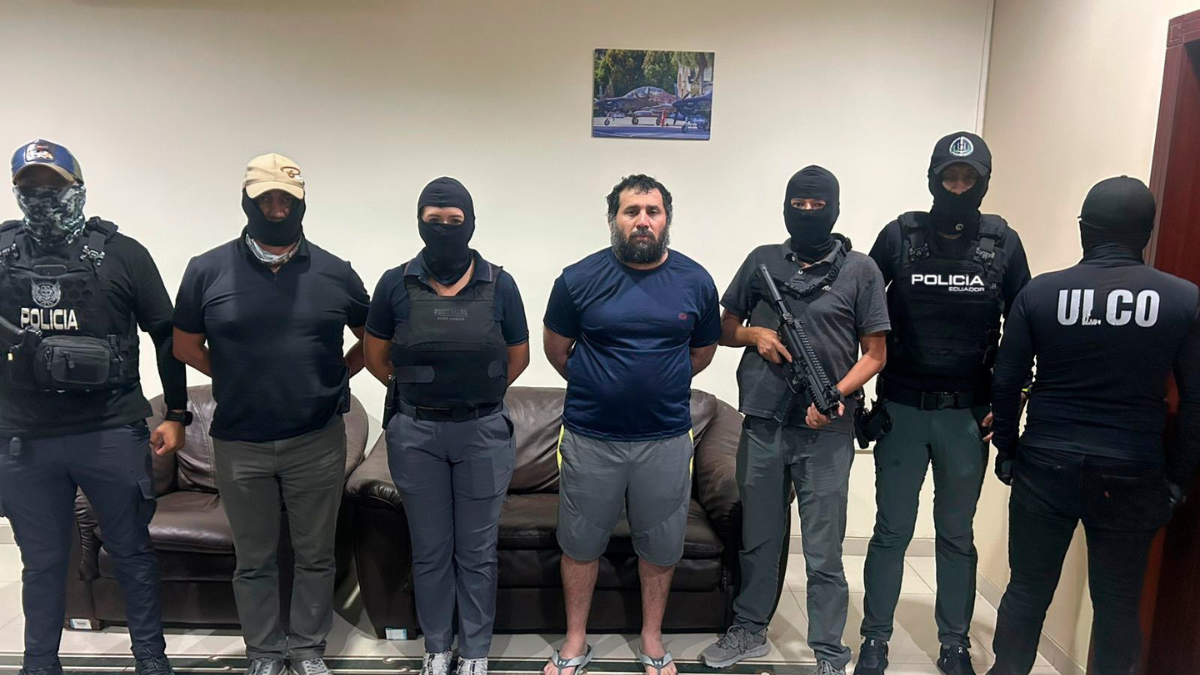 La comunidad de Monterrey, en Montecristi, fue intervenida por fuerzas armadas tras el hallazgo de alias Fito.