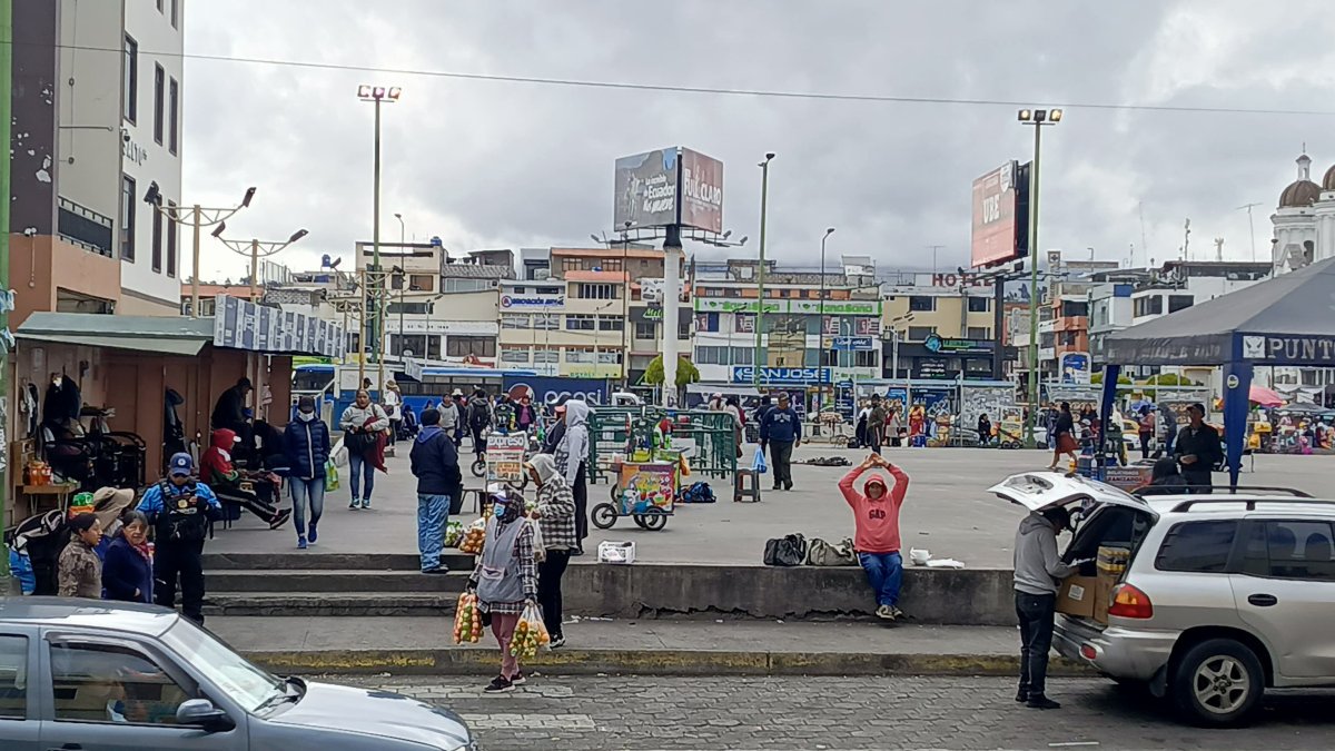 Uno de los problemas que enfrentan los comerciantes es la inseguridad.