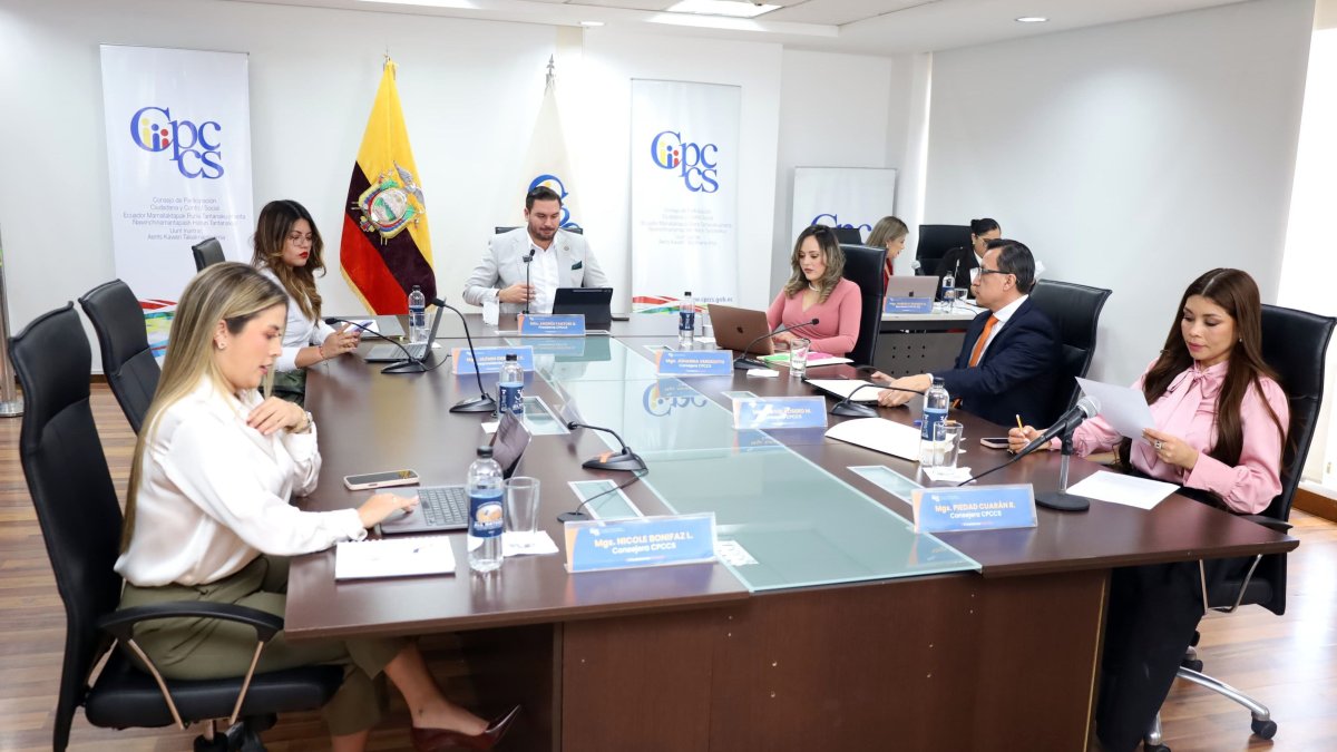 El Pleno del Consejo de Participación Ciudadana se compone de siete consejeros.