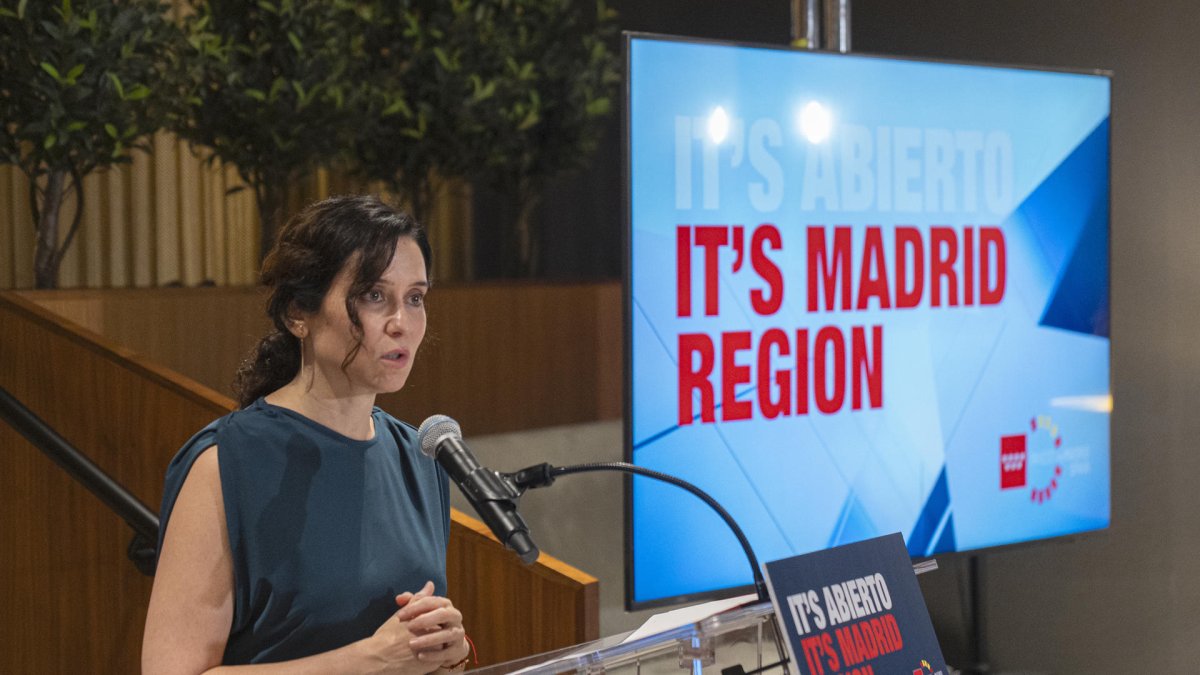 La presidenta de la Comunidad de Madrid, Isabel Díaz Ayuso, habla durante la presentación de una campaña,  en Nueva York (EE.UU.).