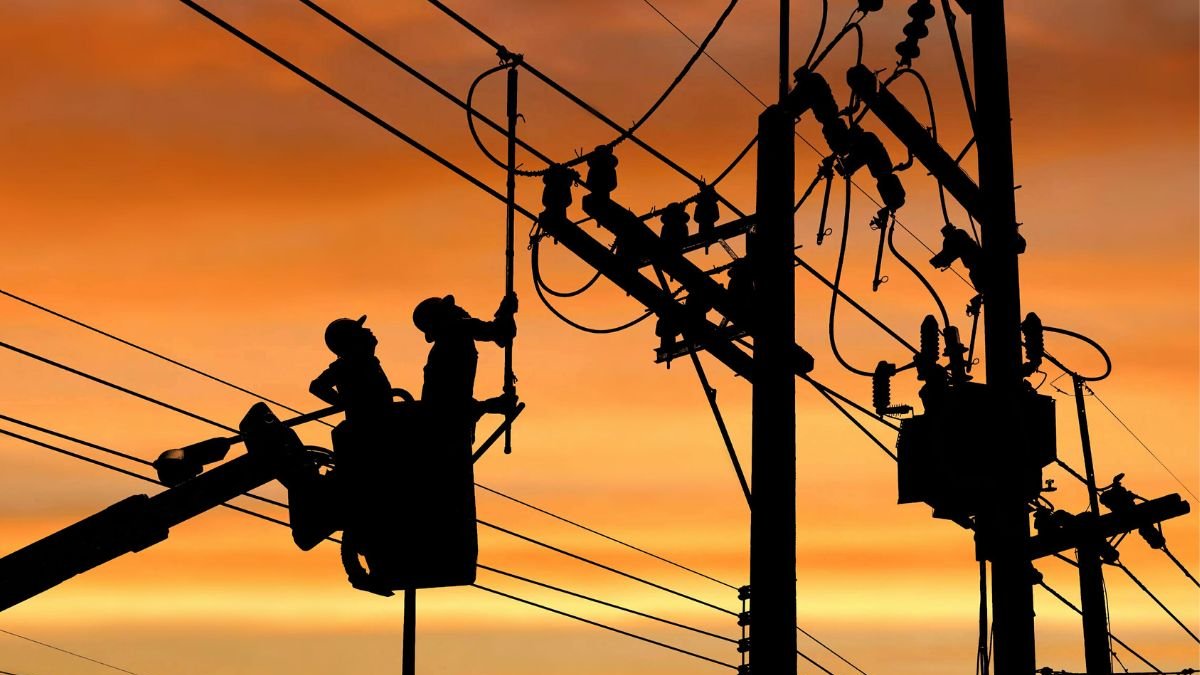 Los cortes de luz este 27 de junio en algunos cantones del Ecuador responden a un mantenimiento en la red eléctrica.