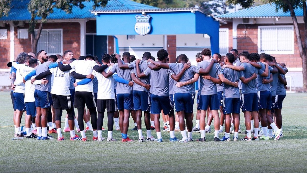 Emelec realiza sus prácticas en el Polideportivo de Los Samanes, en el norte de Guayaquil