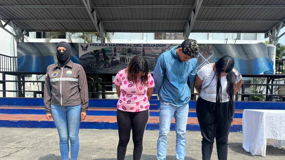 Los detenidos operaban una casa de citas clandestina.