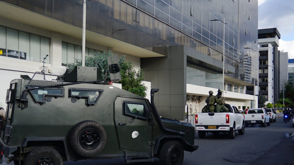 Daniel Salcedo entregó su testimonio anticipado bajo un fuerte equipo de seguridad.