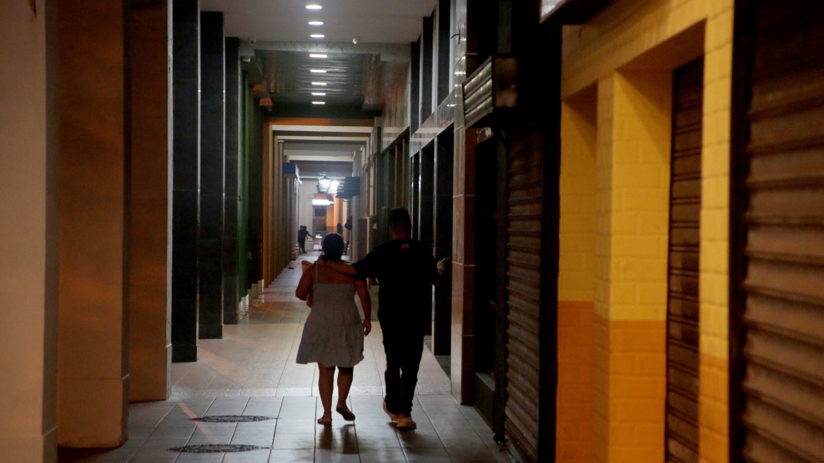 Son nulas las acciones para incentivar el ocio nocturno en Guayaquil. Son pocos los locales de comida que atienden hasta la noche.