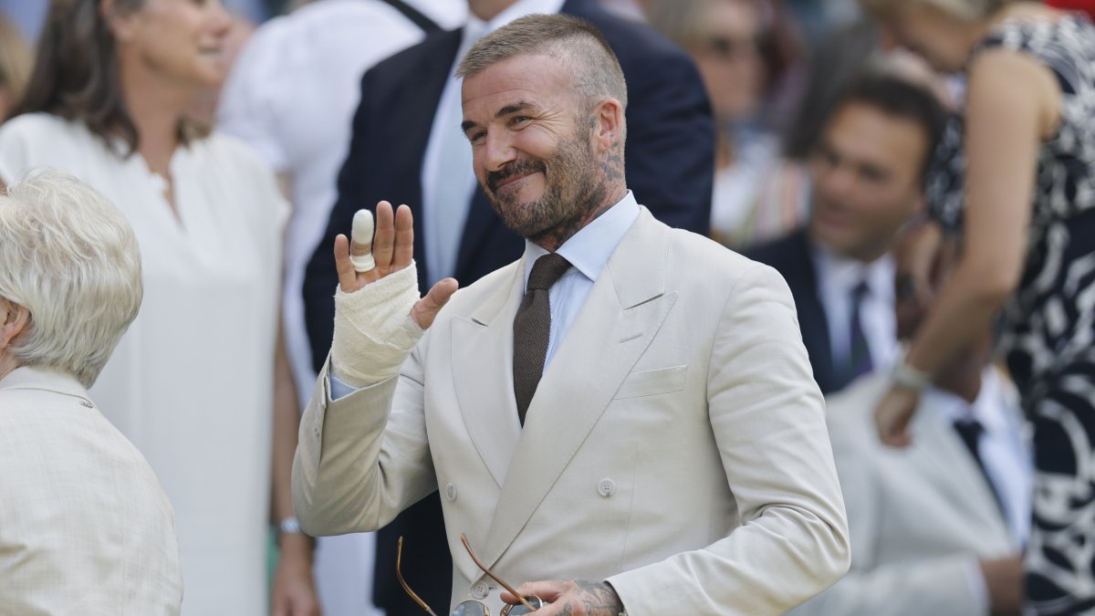 El exfutbolista David Beckham estuvo en el campeonato de Wimbledon, en Gran Bretaña, el 30 de junio de 2025.