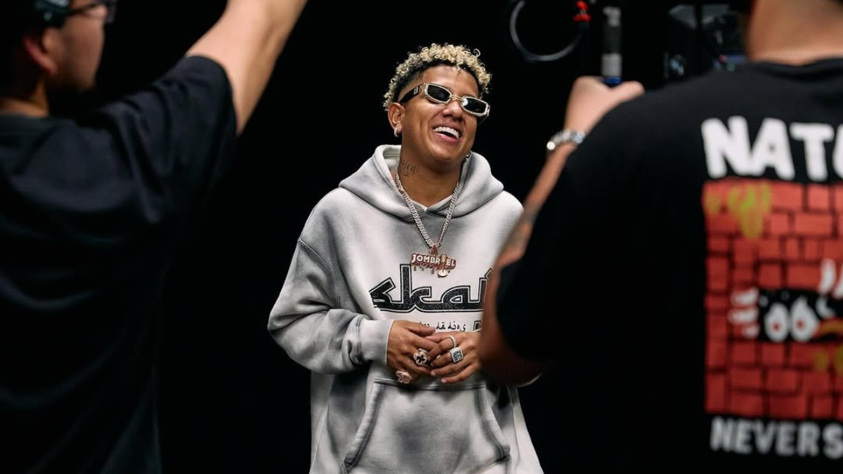 Jombriel, artista esmeraldeño.