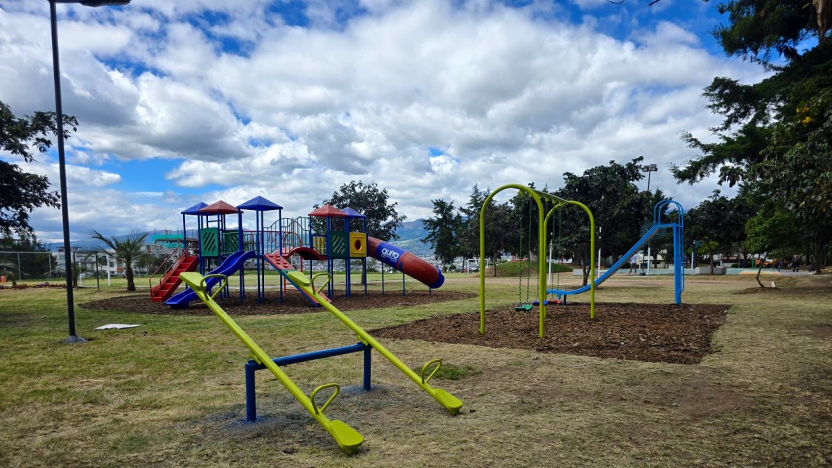 La intervención del parque abarcó 6.284 metros cuadrados de espacio público.