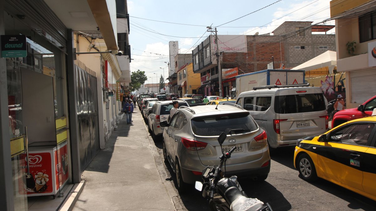 La medida vial, señala la AMT, reduce hasta en un 20% la congestión vial en la capital.