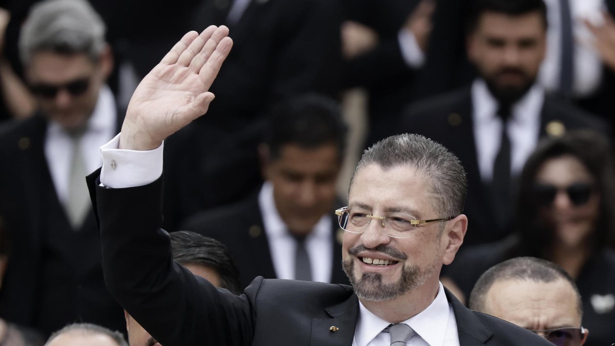 Fotografía del presidente de Costa Rica, Rodrigo Chaves.
